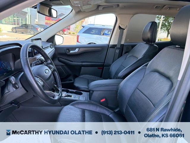 2020 Ford Escape Titanium Hybrid