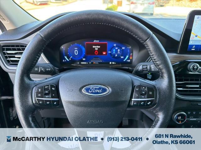 2020 Ford Escape Titanium Hybrid