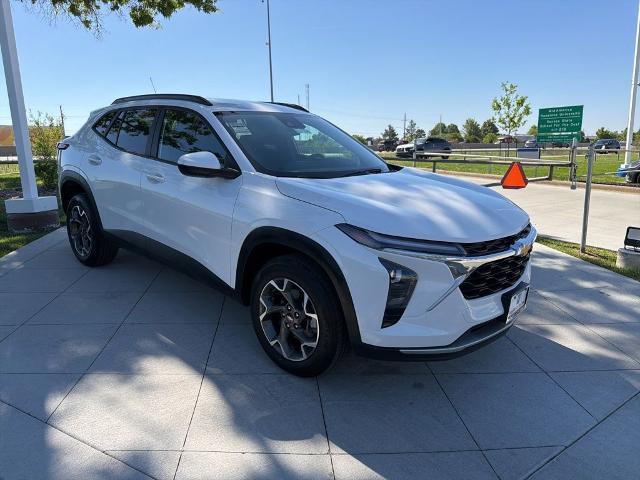 2024 Chevrolet Trax FWD LT