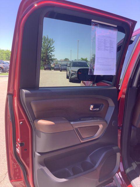 2021 Nissan Titan Crew Cab Platinum Reserve 4x4