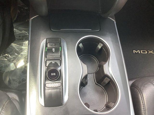 2017 Acura MDX w/Technology Package