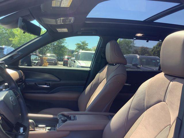 2024 Toyota Grand Highlander Hybrid Platinum MAX