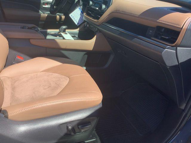 2024 Toyota Grand Highlander Hybrid Platinum MAX