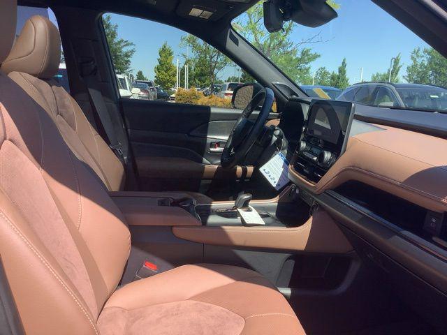2024 Toyota Grand Highlander Hybrid Platinum MAX