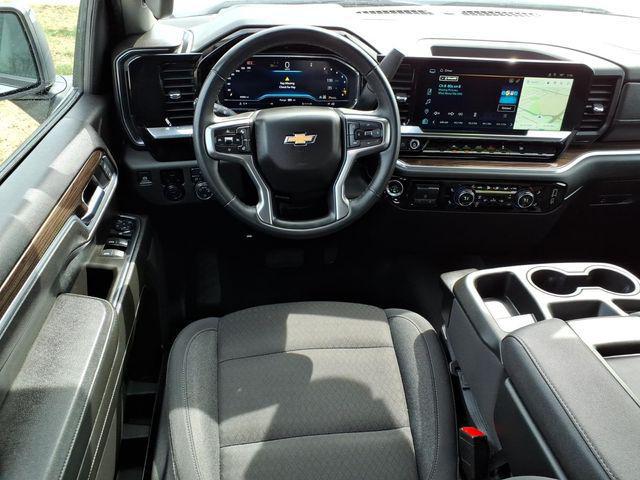 2025 Chevrolet Silverado 1500 4WD Crew Cab Standard Bed LT
