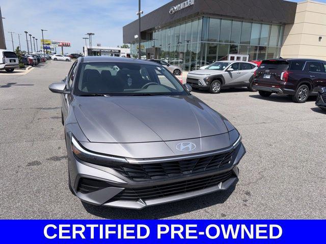 2024 Hyundai Elantra SE