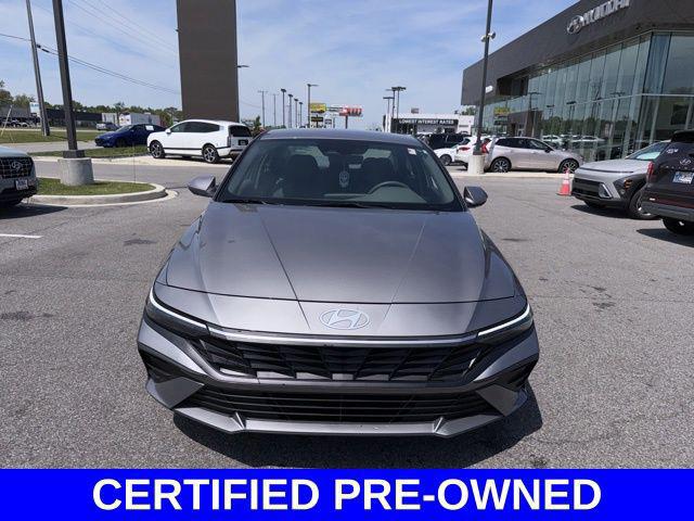 2024 Hyundai Elantra SE