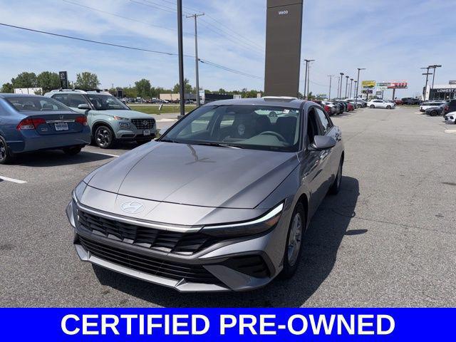 2024 Hyundai Elantra SE