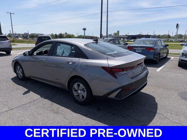 2024 Hyundai Elantra SE