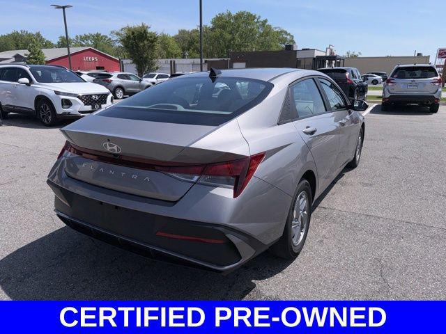 2024 Hyundai Elantra SE