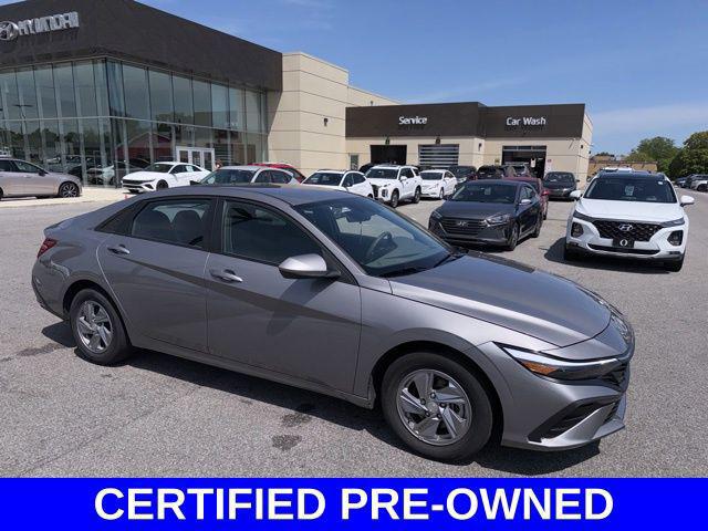 2024 Hyundai Elantra SE