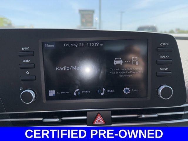 2024 Hyundai Elantra SE