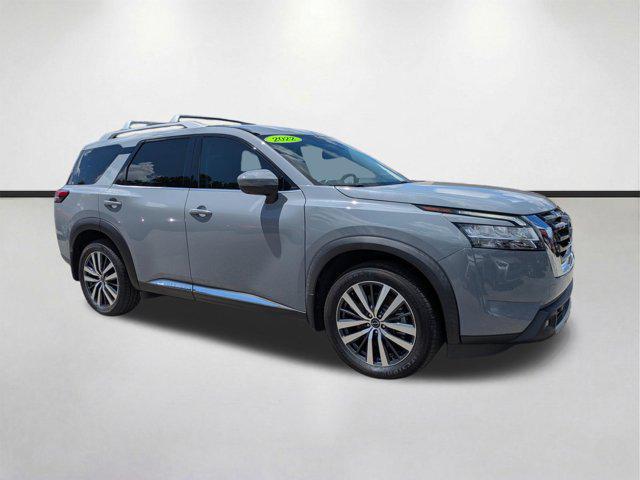 2022 Nissan Pathfinder Platinum 4WD
