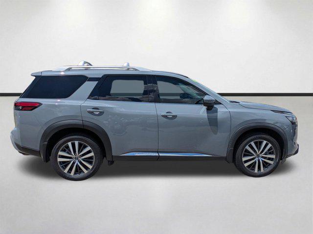 2022 Nissan Pathfinder Platinum 4WD
