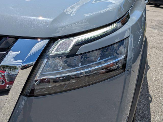 2022 Nissan Pathfinder Platinum 4WD