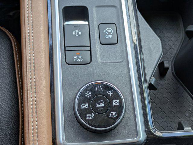 2022 Nissan Pathfinder Platinum 4WD