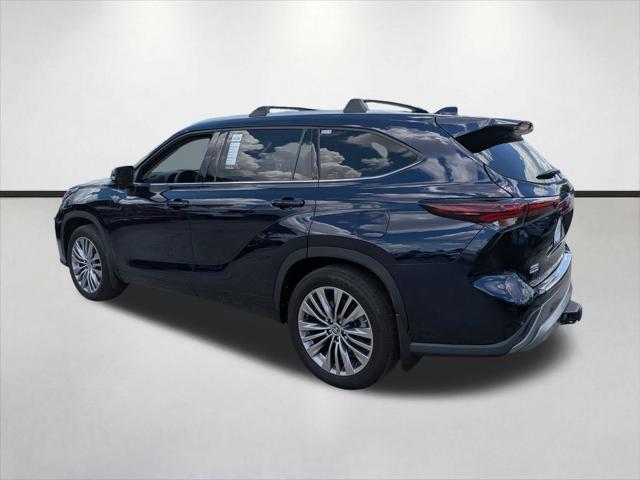 2024 Toyota Highlander Platinum