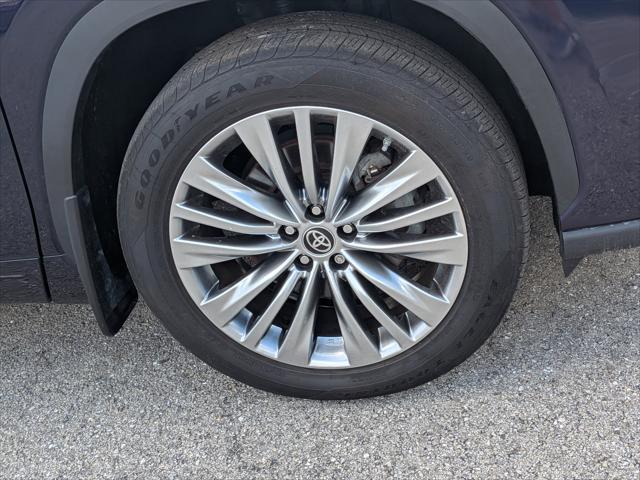 2024 Toyota Highlander Platinum