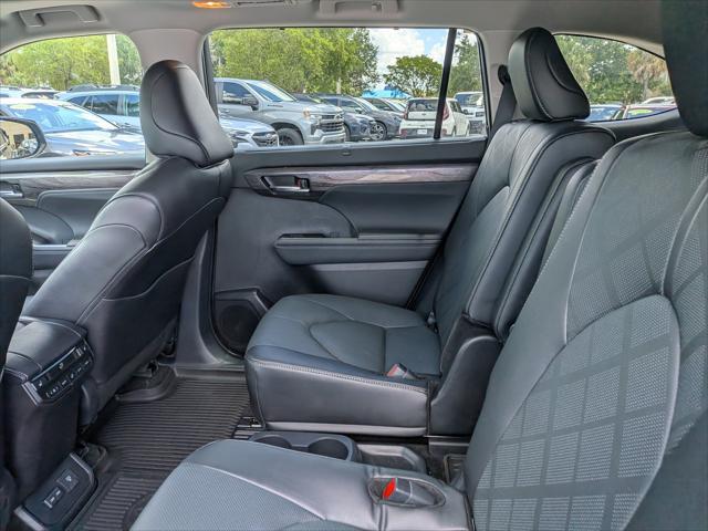 2024 Toyota Highlander Platinum