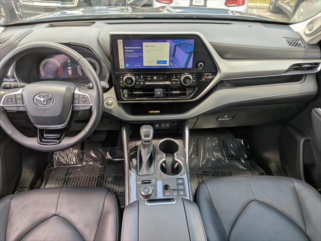 2024 Toyota Highlander Platinum