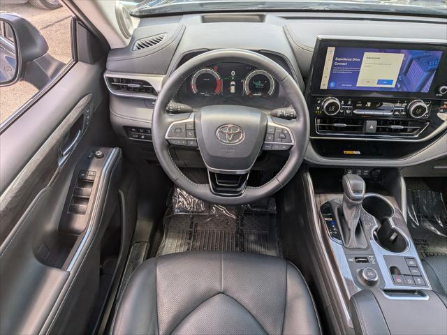 2024 Toyota Highlander Platinum