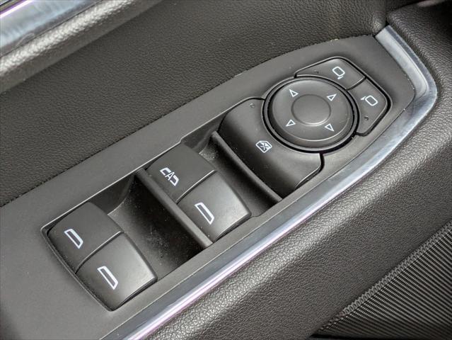 2025 GMC Sierra 1500 4WD Crew Cab Short Box Elevation with 3VL