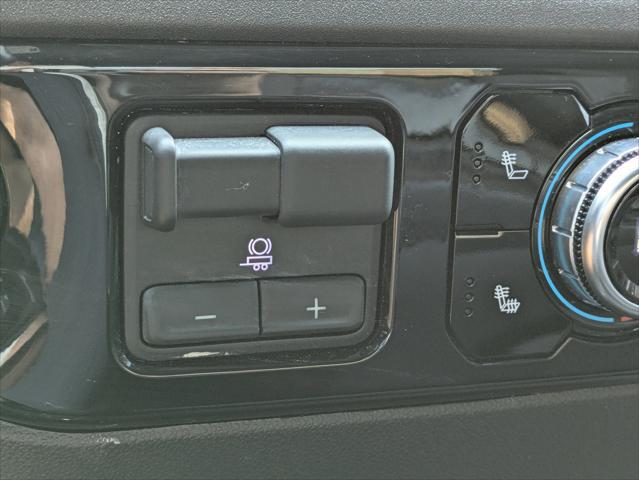 2025 GMC Sierra 1500 4WD Crew Cab Short Box Elevation with 3VL