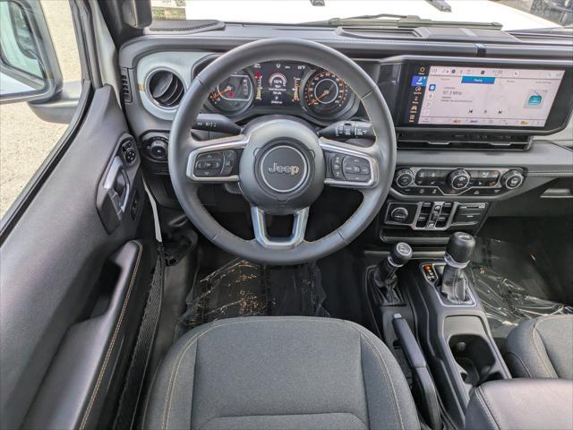 2025 Jeep Wrangler 4-Door Sahara 4x4