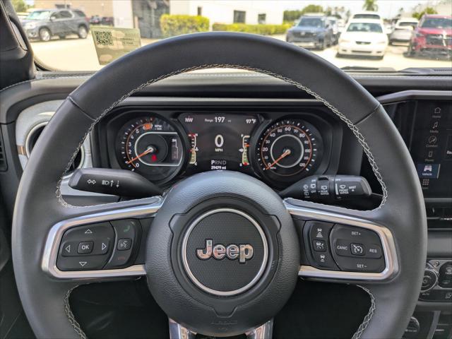 2025 Jeep Wrangler 4-Door Sahara 4x4