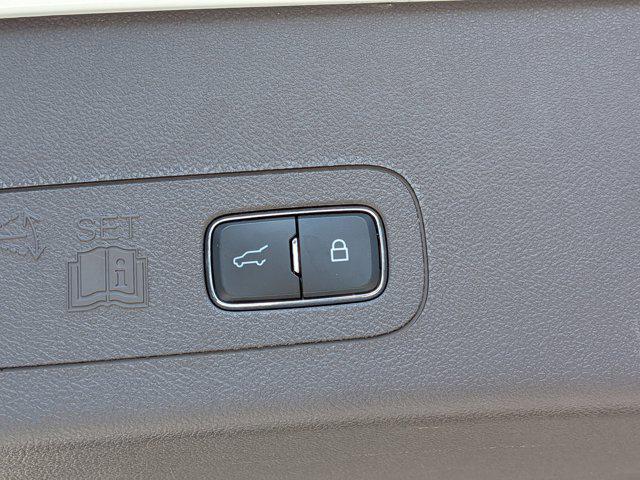 2023 Lincoln Aviator Standard