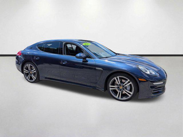 2015 Porsche Panamera 4