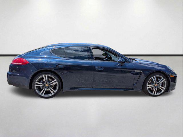 2015 Porsche Panamera 4