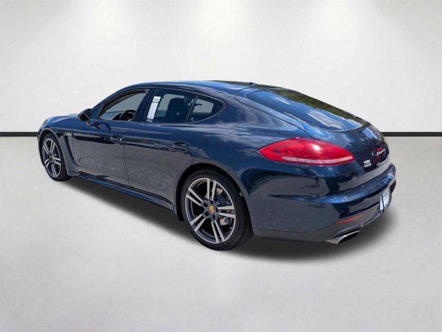 2015 Porsche Panamera 4