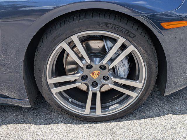 2015 Porsche Panamera 4