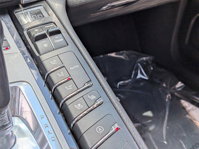 2015 Porsche Panamera 4