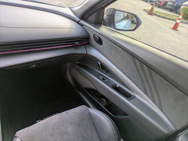 2025 Hyundai Elantra Base