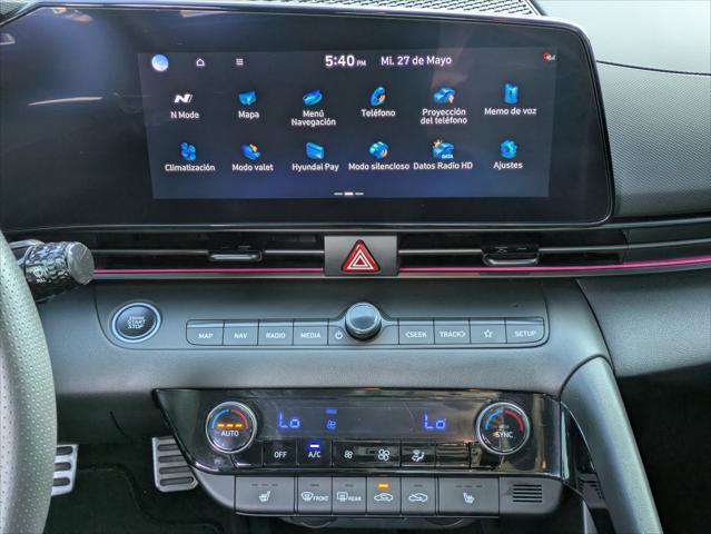 2025 Hyundai Elantra Base