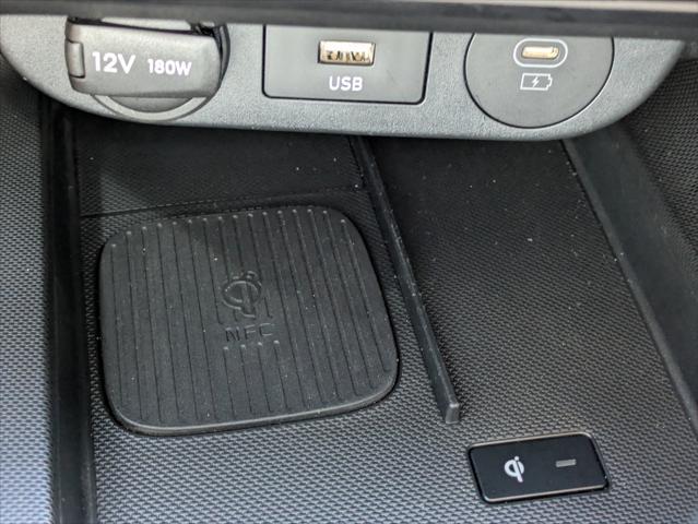 2025 Hyundai Elantra Base