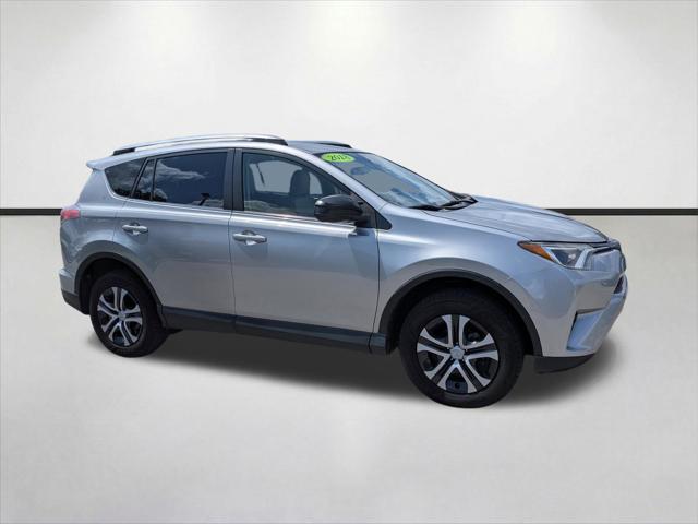 2018 Toyota RAV4 LE for sale in FORT MYERS, FL