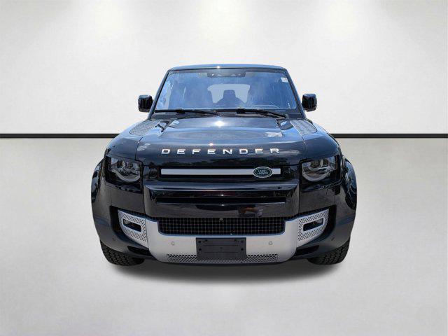 2022 Land Rover Defender 110 SE