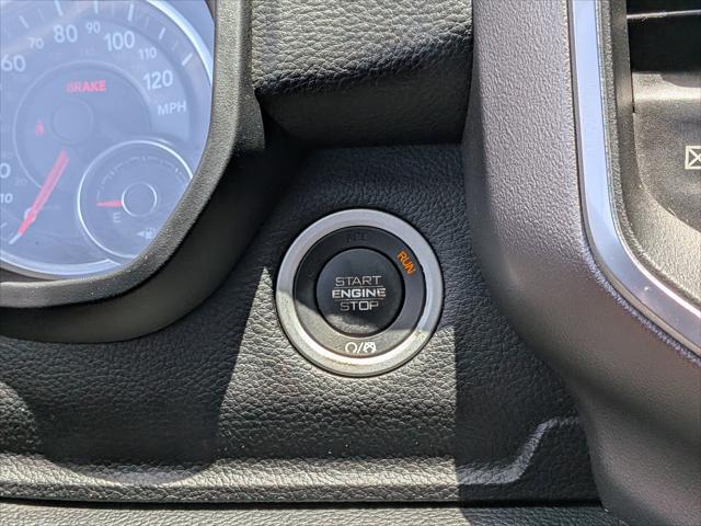 2019 Ram 1500 Big Horn/Lone Star Crew Cab 4x4 5'7" Box