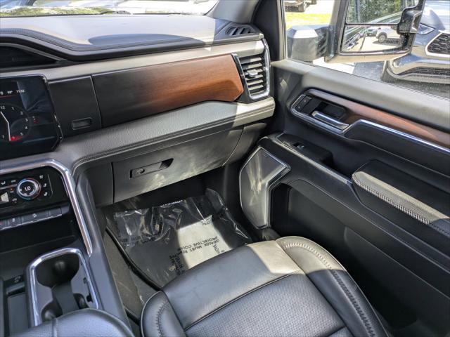 2024 GMC Sierra 2500HD 4WD Crew Cab Standard Bed Denali