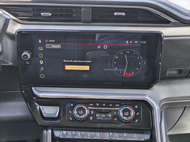 2024 GMC Sierra 2500HD 4WD Crew Cab Standard Bed Denali