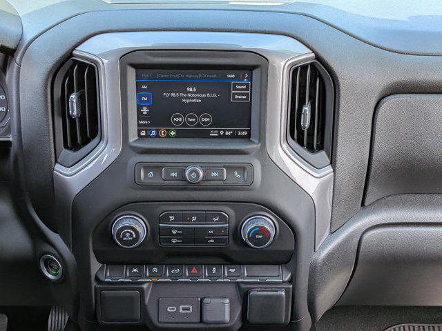 2022 Chevrolet Silverado 1500 2WD Crew Cab Short Bed Custom