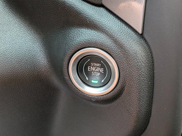 2022 Chevrolet Silverado 1500 2WD Crew Cab Short Bed Custom