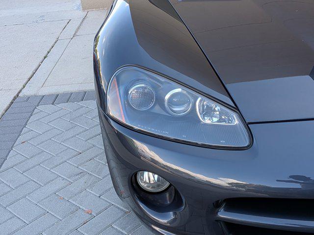 2006 Dodge Viper SRT10