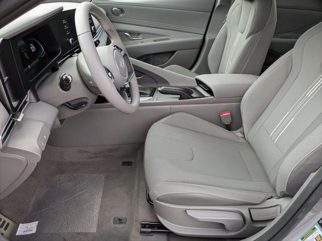 2025 Hyundai Elantra SEL Sport
