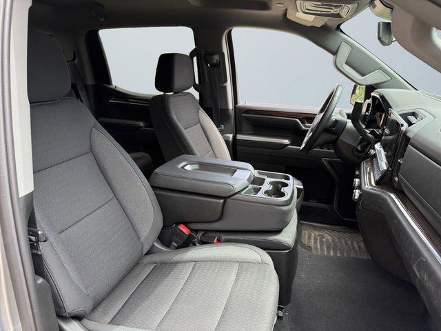 2025 GMC Sierra 1500 4WD Crew Cab Short Box Elevation with 3VL