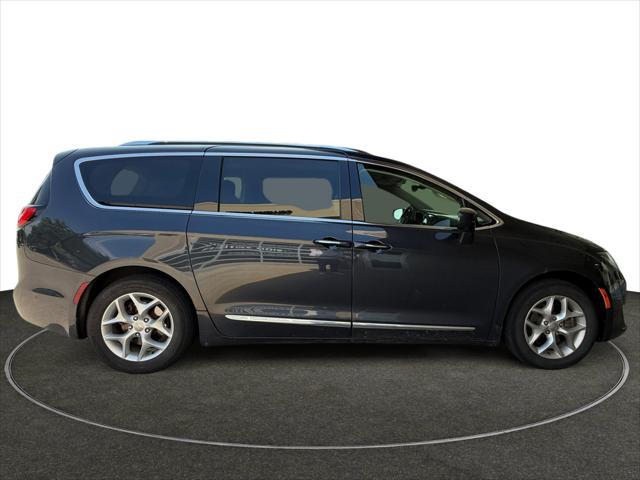 2019 Chrysler Pacifica Touring L Plus