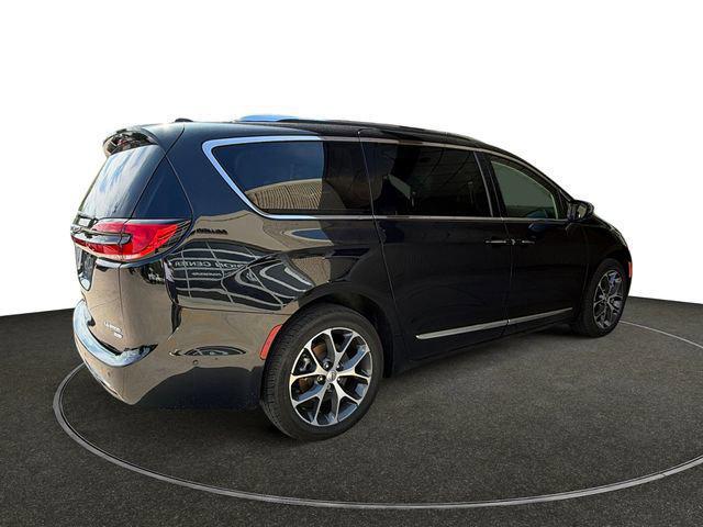 2021 Chrysler Pacifica Limited AWD